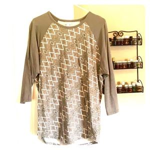 LulaRoe Three-quarter sleeve shirt
